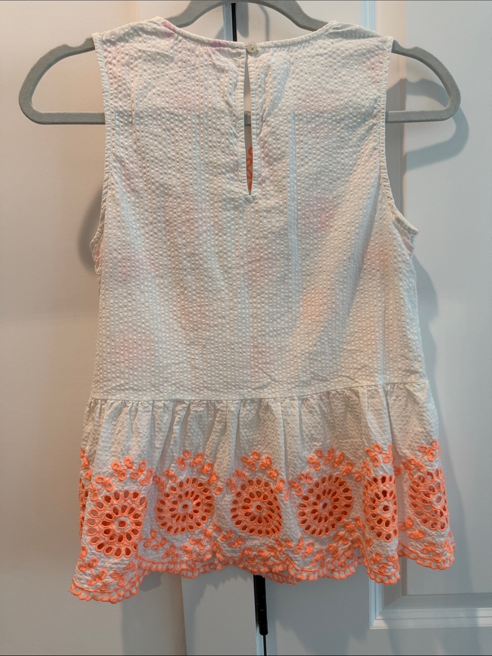 Set of Lilly Pulitzer tanks- straight hem top and Lilliana tank - Picture 5 of 7